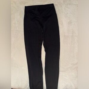 Lululemon black leggings. Size 6.